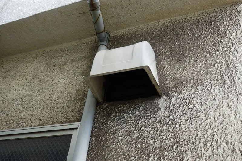 ダクトが汚れる原因とは