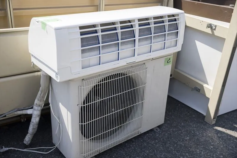 業務用エアコンの処分費用がかかる項目とは？